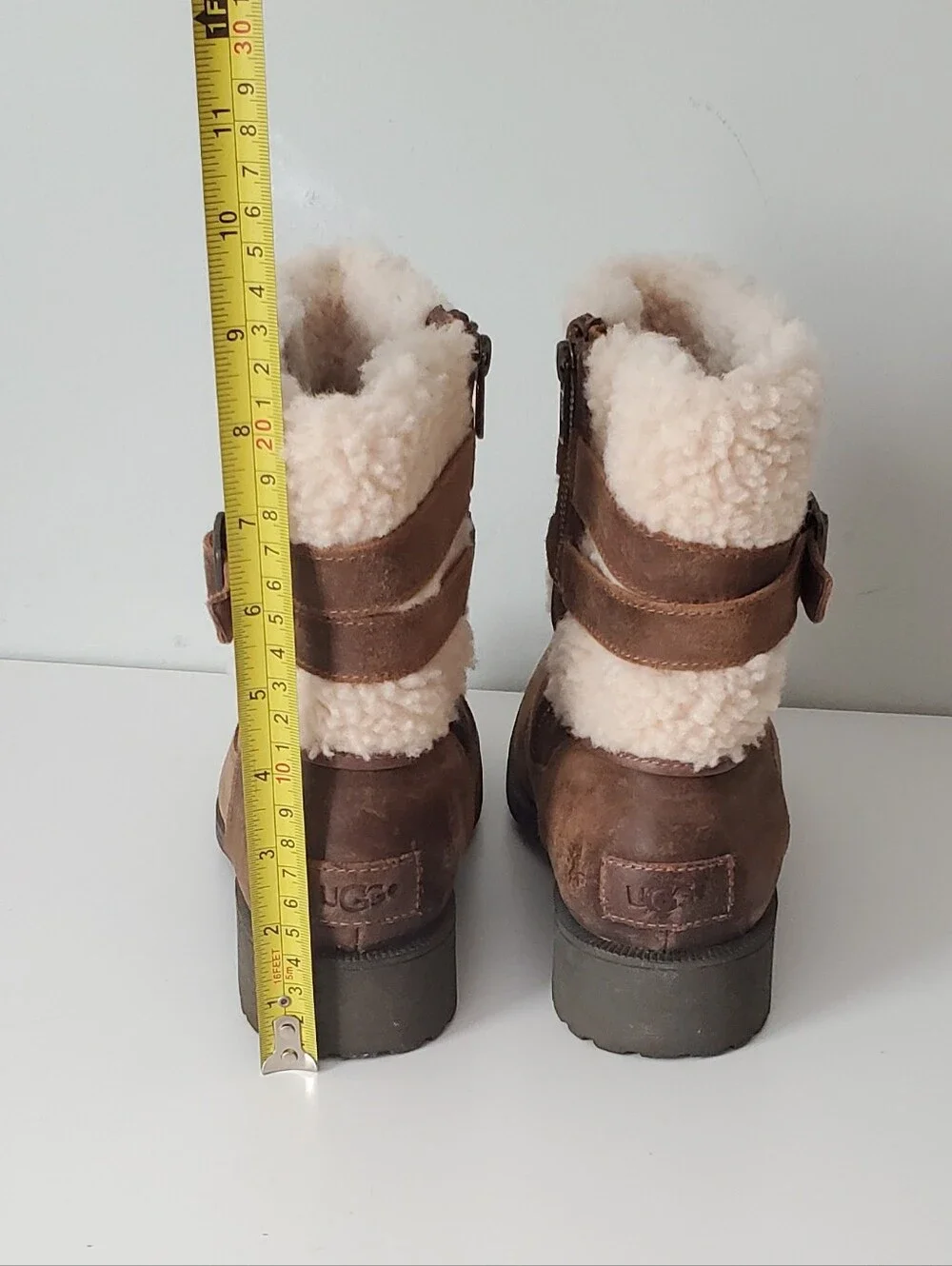 UGG Women's Australia Chestnut Leather Shearling Buckle Ankle Boots Size 9